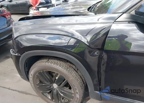 2018 Volkswagen Atlas 2.0T Se/2.0T Se W/Technology from USA, damaged, VIN 1V2DP2CA6JC600310